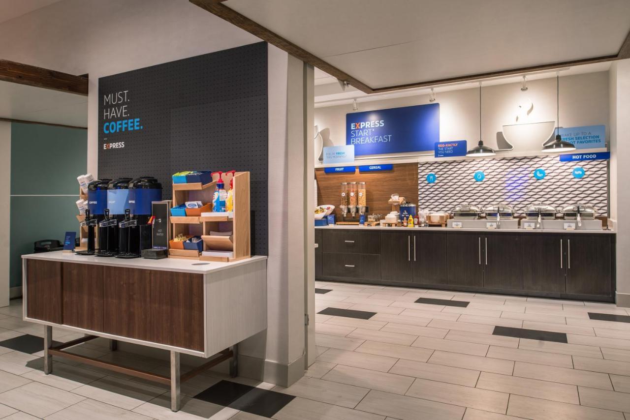 Holiday Inn Express & Suites Farmville By Ihg Ngoại thất bức ảnh