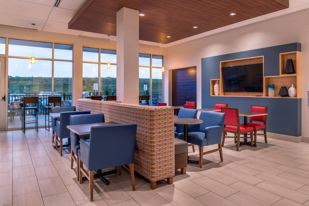 Holiday Inn Express & Suites Farmville By Ihg Ngoại thất bức ảnh