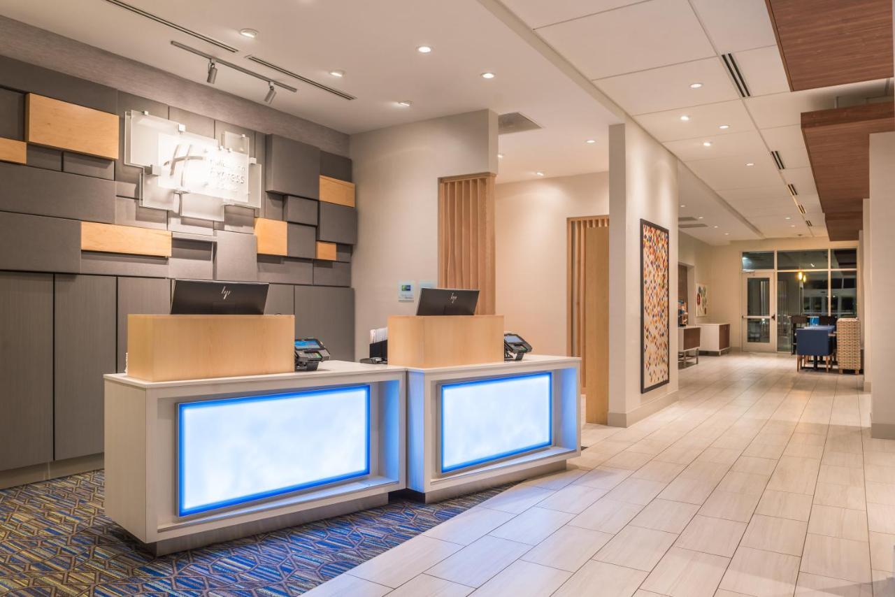 Holiday Inn Express & Suites Farmville By Ihg Ngoại thất bức ảnh