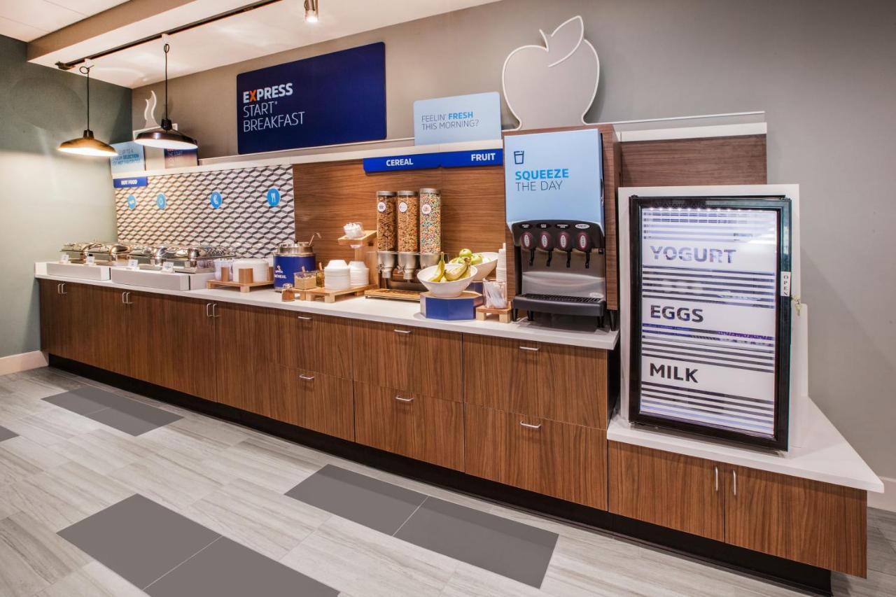 Holiday Inn Express & Suites Farmville By Ihg Ngoại thất bức ảnh
