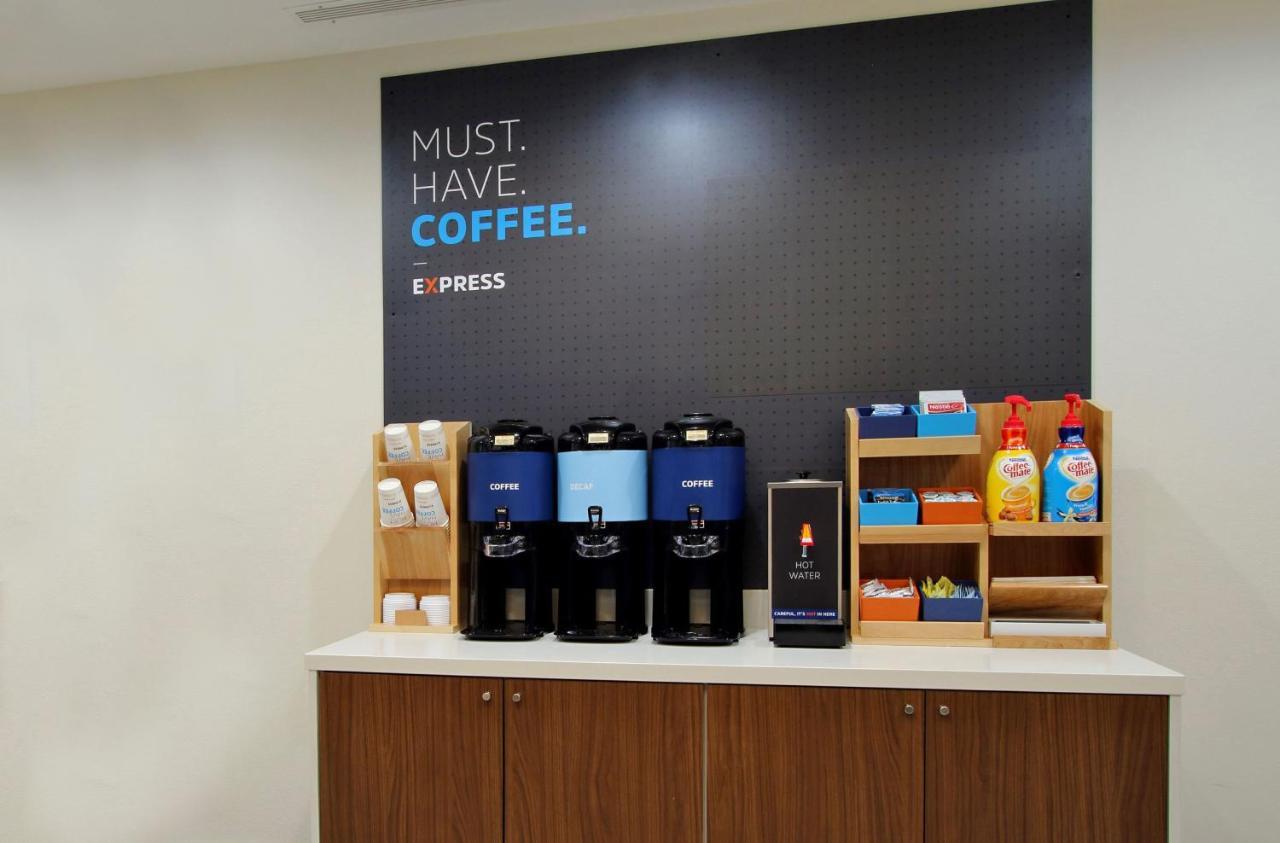 Holiday Inn Express & Suites Farmville By Ihg Ngoại thất bức ảnh