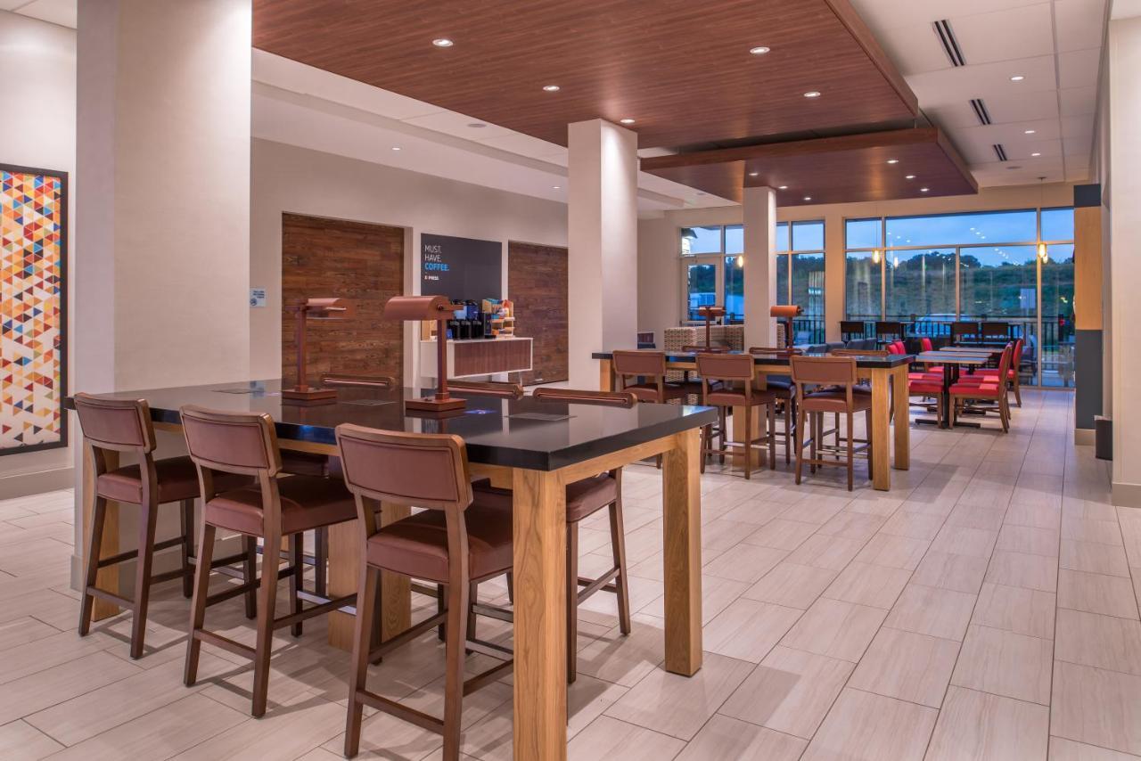 Holiday Inn Express & Suites Farmville By Ihg Ngoại thất bức ảnh